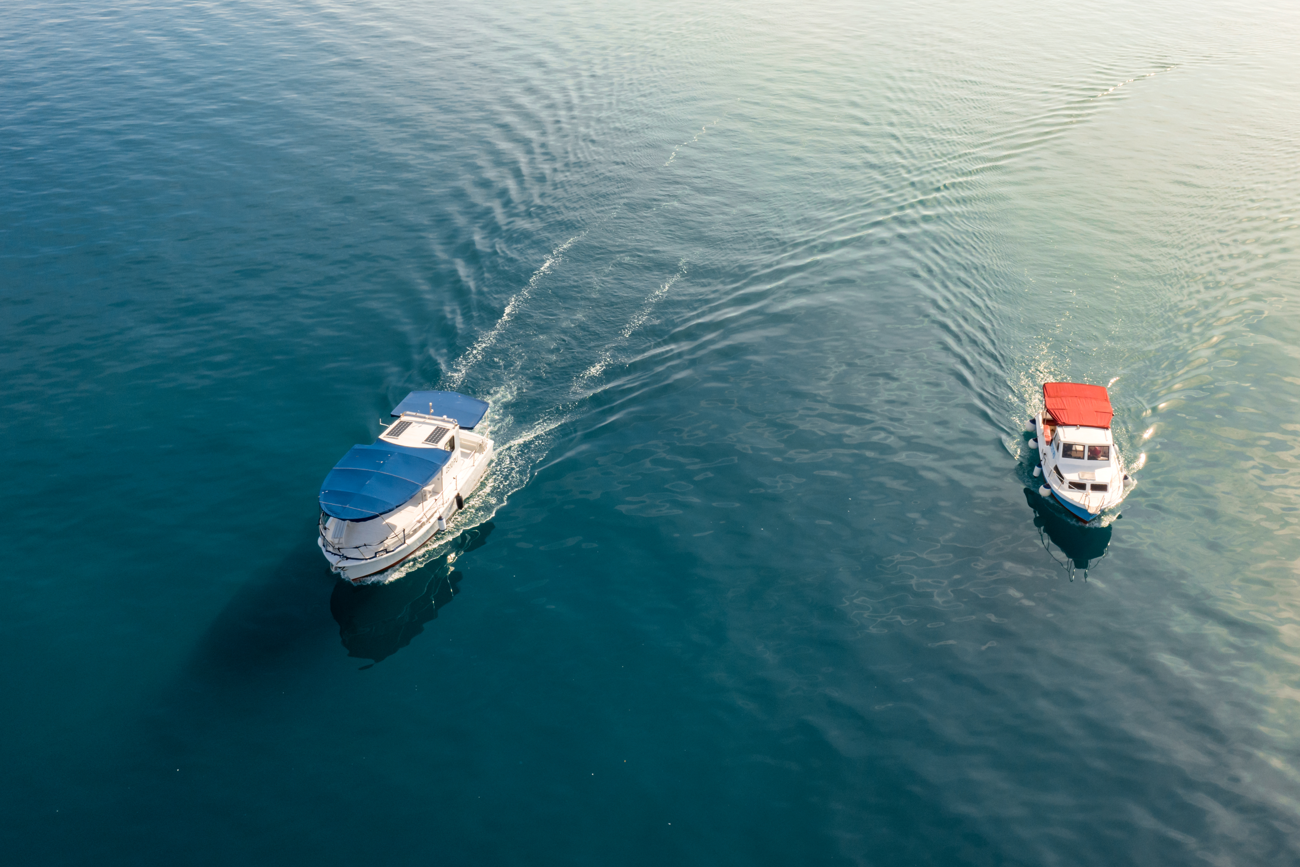 M/B La Luna & M/B Commander & M/B Val Madorso & gliser Taxi boat Oliver